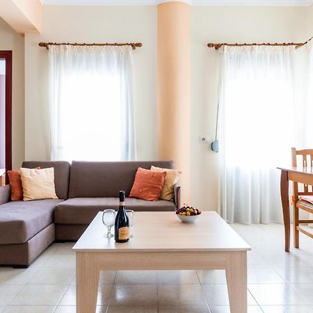 Work-Friendly Central Apartments, Sarande Exterior photo