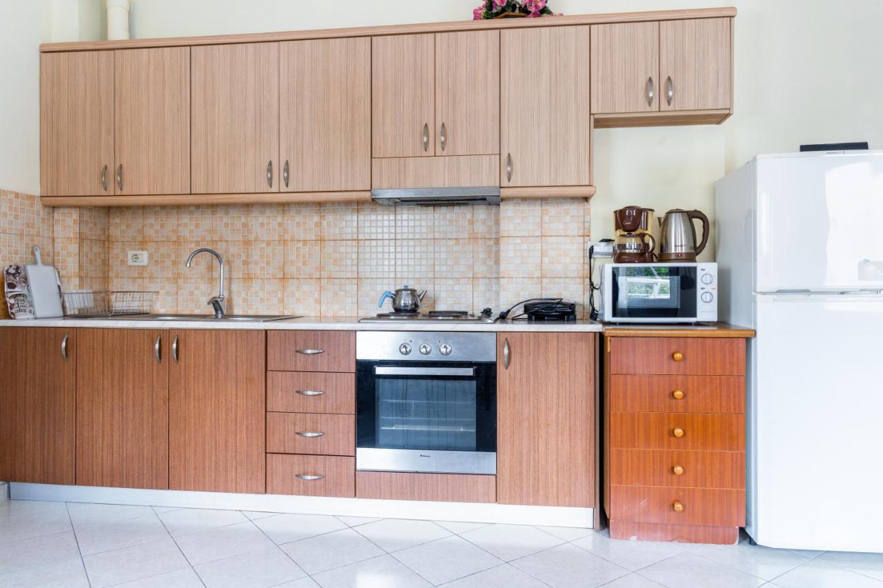 Work-Friendly Central Apartments, Sarande Exterior photo